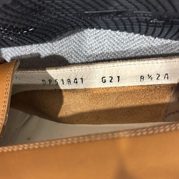 Salvatore Ferragamo Nicolina Dattero Calf Loafers - Picture 6 of 6